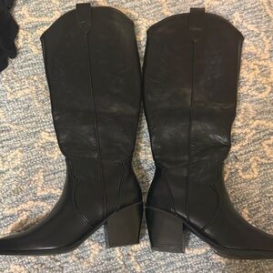 Black Western-Style Mid-Calf Boots